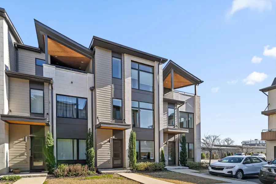 725 Burnside Place, Chattanooga, TN 37408 - Image #2