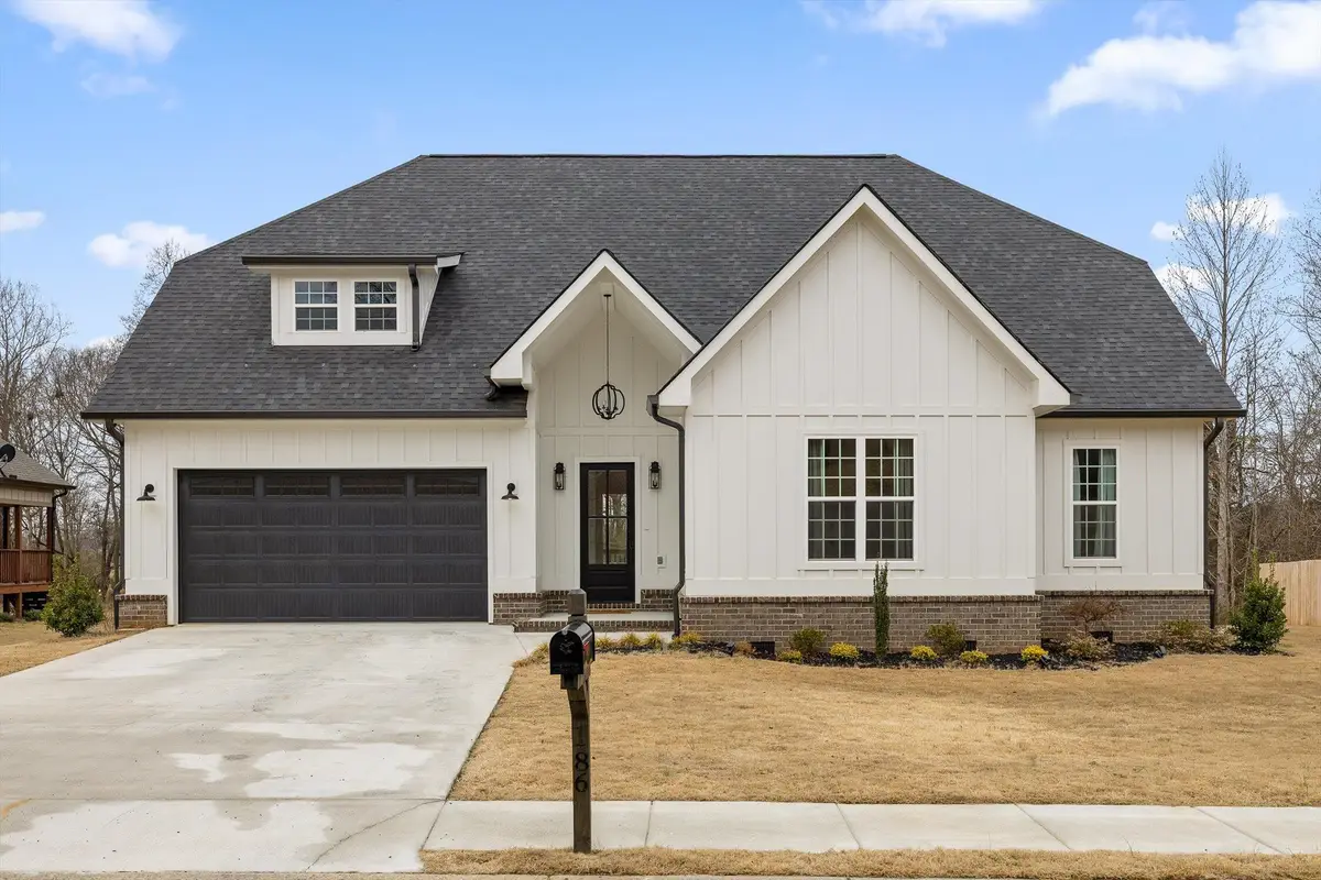 186 W Madison Street, Chatsworth, GA 30705 - Image #1