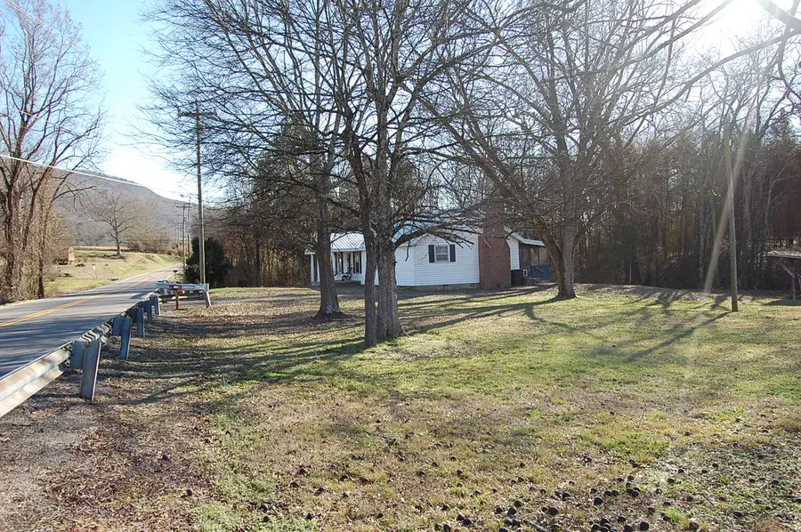 10595 Ra Griffith Highway, Whitwell, TN 37397 - Image #3