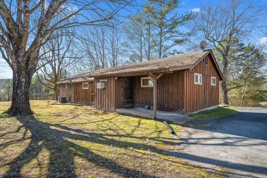 785 W 12th Street, Chickamauga, GA 30707 - Image #3