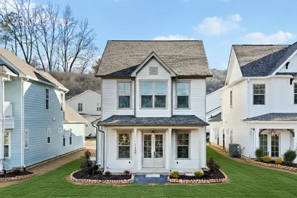 1688 Farmstead Drive #82, Hixson, TN 37343