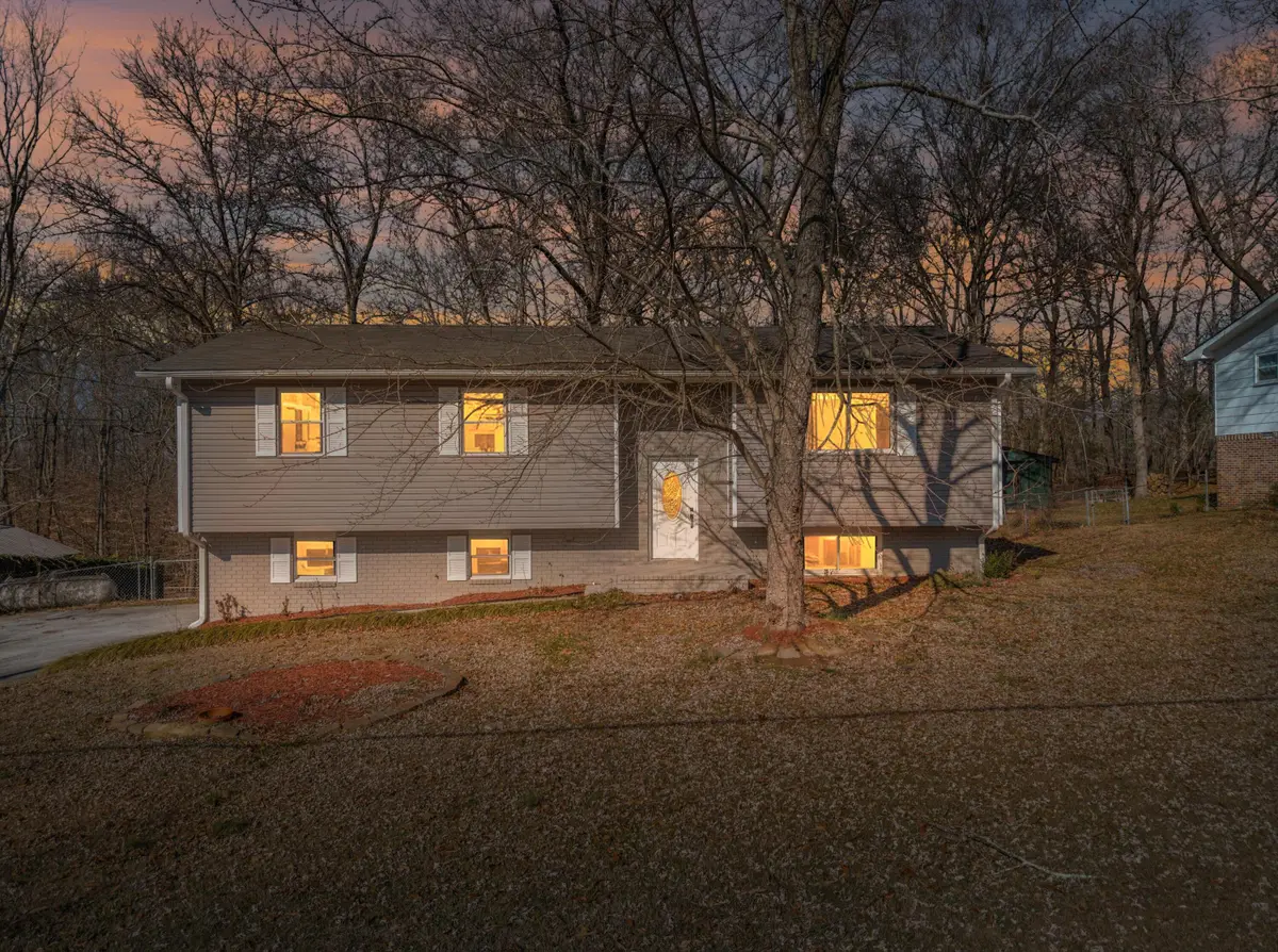 132 Brownwood Circle, Ringgold, GA 30736 - Image #1