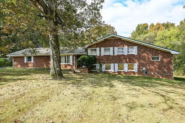 121 Co Rd 892, Etowah, TN 37331
