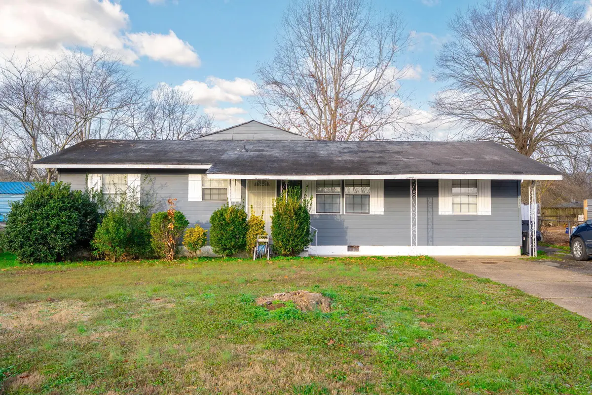 1313 E Sherry Drive, Rossville, GA 30741 - Image #1