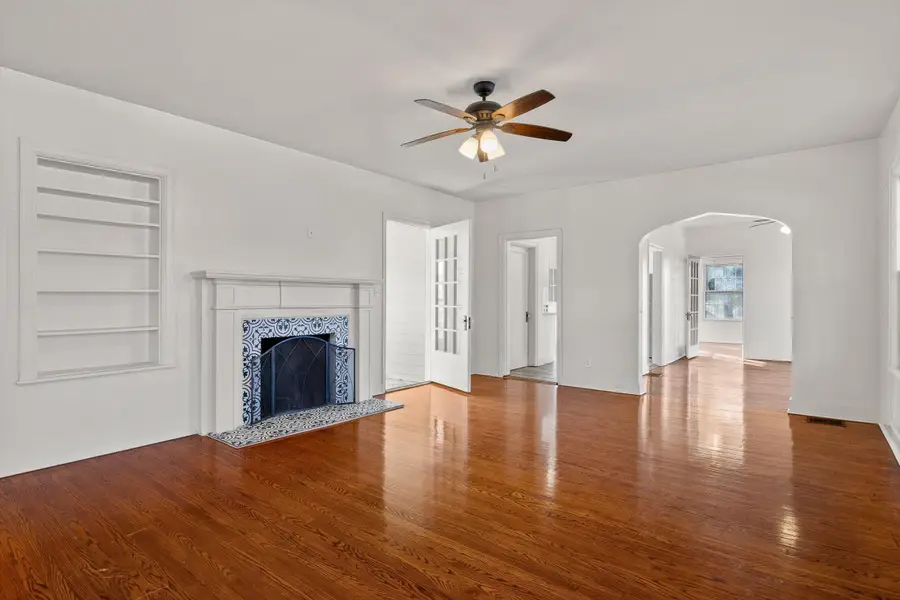 4120 Bonny Oaks Drive, Chattanooga, TN 37406 - Image #2