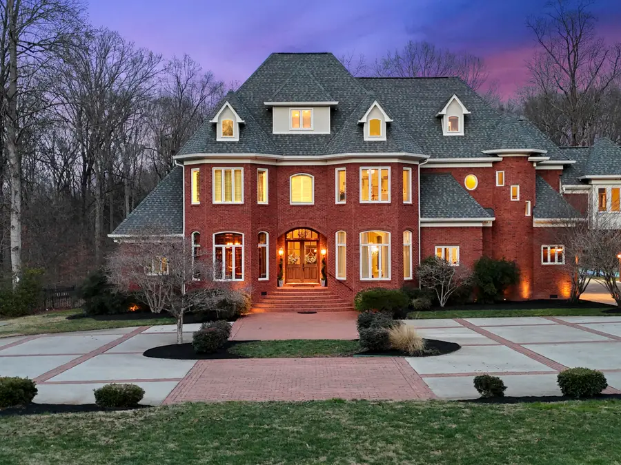 8831 Forest Creek Lane, Ooltewah, TN 37363 - #2