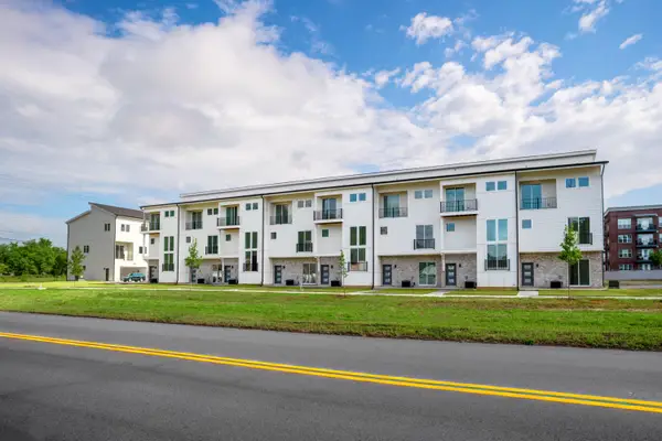 3311+ Aberdeen Row, Chattanooga, TN 37410