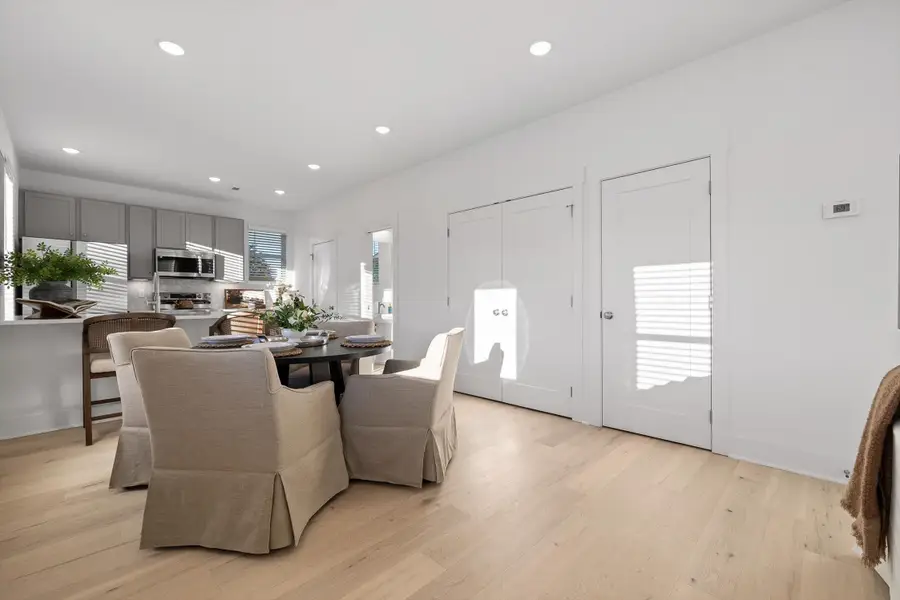 541 W 35th Street, Chattanooga, TN 37410 - #3