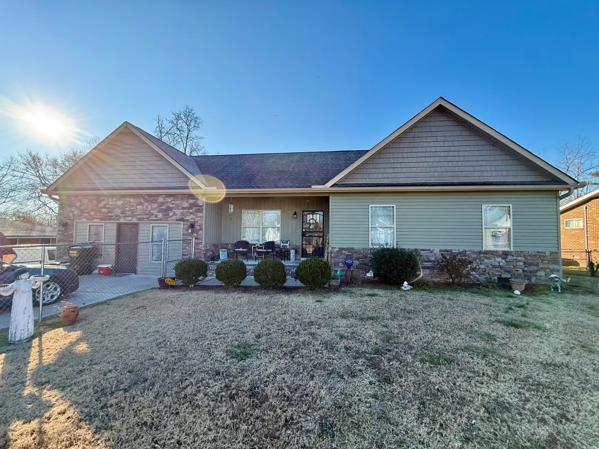 1136 W State Line Road, Rossville, GA 30741 - #1