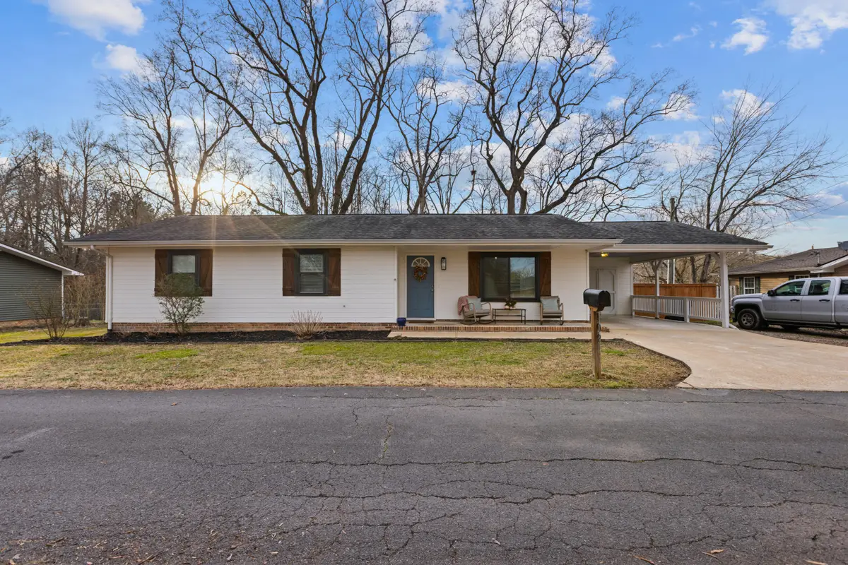 409 Elder Avenue, Chickamauga, GA 30707 - #1