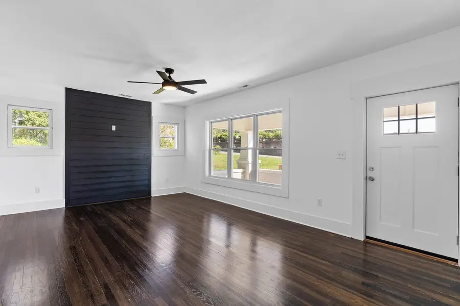 2611 Mccallie Avenue, Chattanooga, TN 37404 - #2