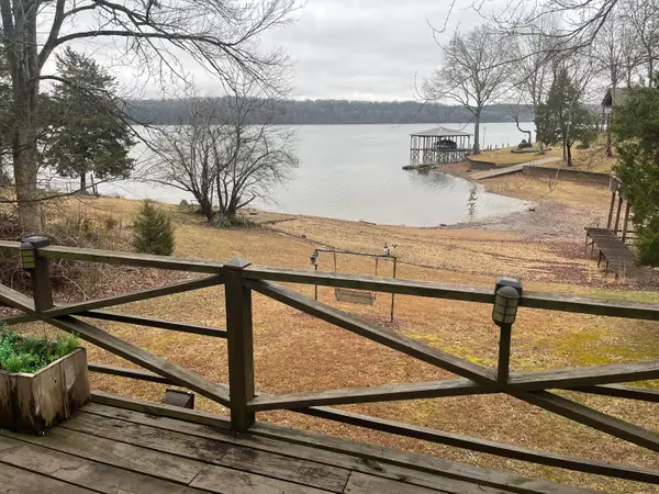 2286 N Shore Acres Road, Soddy Daisy, TN 37379