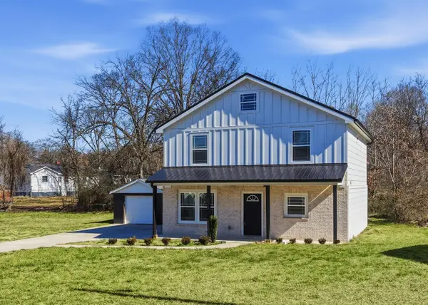 828 Henderson Avenue, Rossville, GA 30741