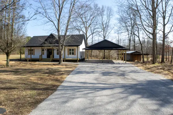 292 County Road 497, Flat Rock, AL 35966