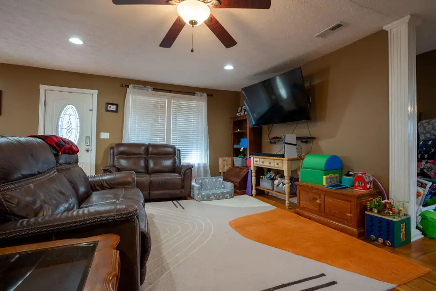 3662 Alabama Hwy 75, Flat Rock, AL 35966 - #3