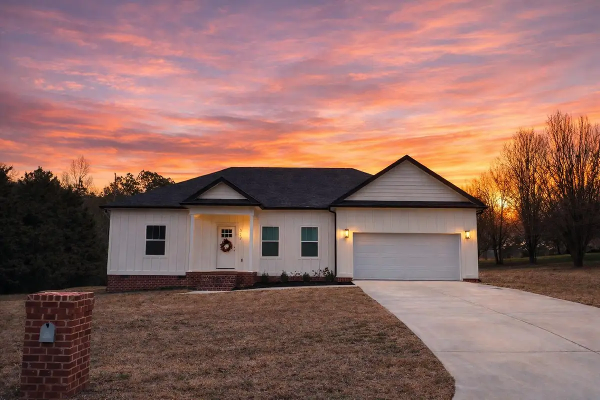 322 Chloe Drive, Lafayette, GA 30728 - #1