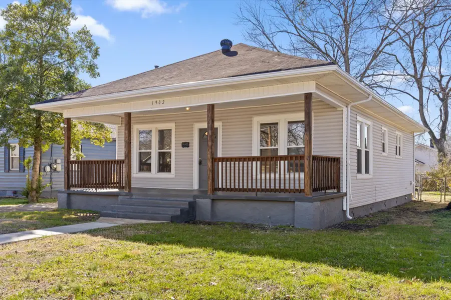 1902 E 12th Street, Chattanooga, TN 37404 - #2