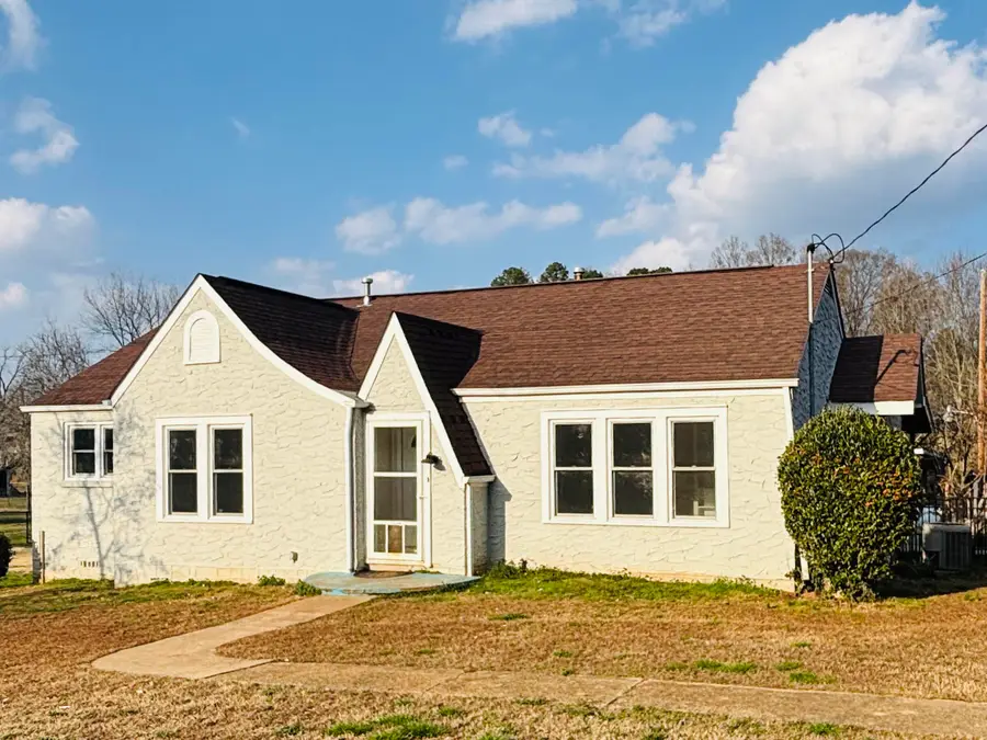 107 Jewell Street, Chickamauga, GA 30707 - #2