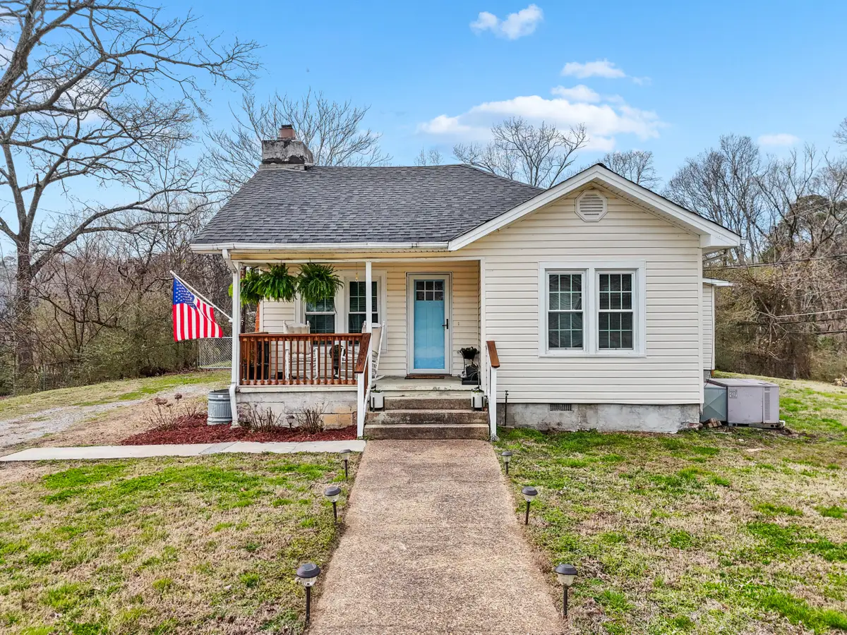 430 W Circle Drive, Rossville, GA 30741 - #1