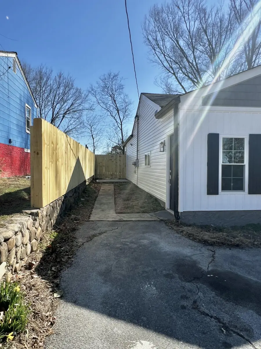 2106 Mcbrien Road, Chattanooga, TN 37412 - #3