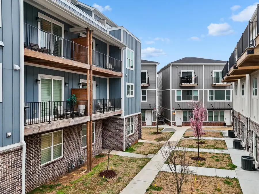 1027 Montague Place, Chattanooga, TN 37408 - #3