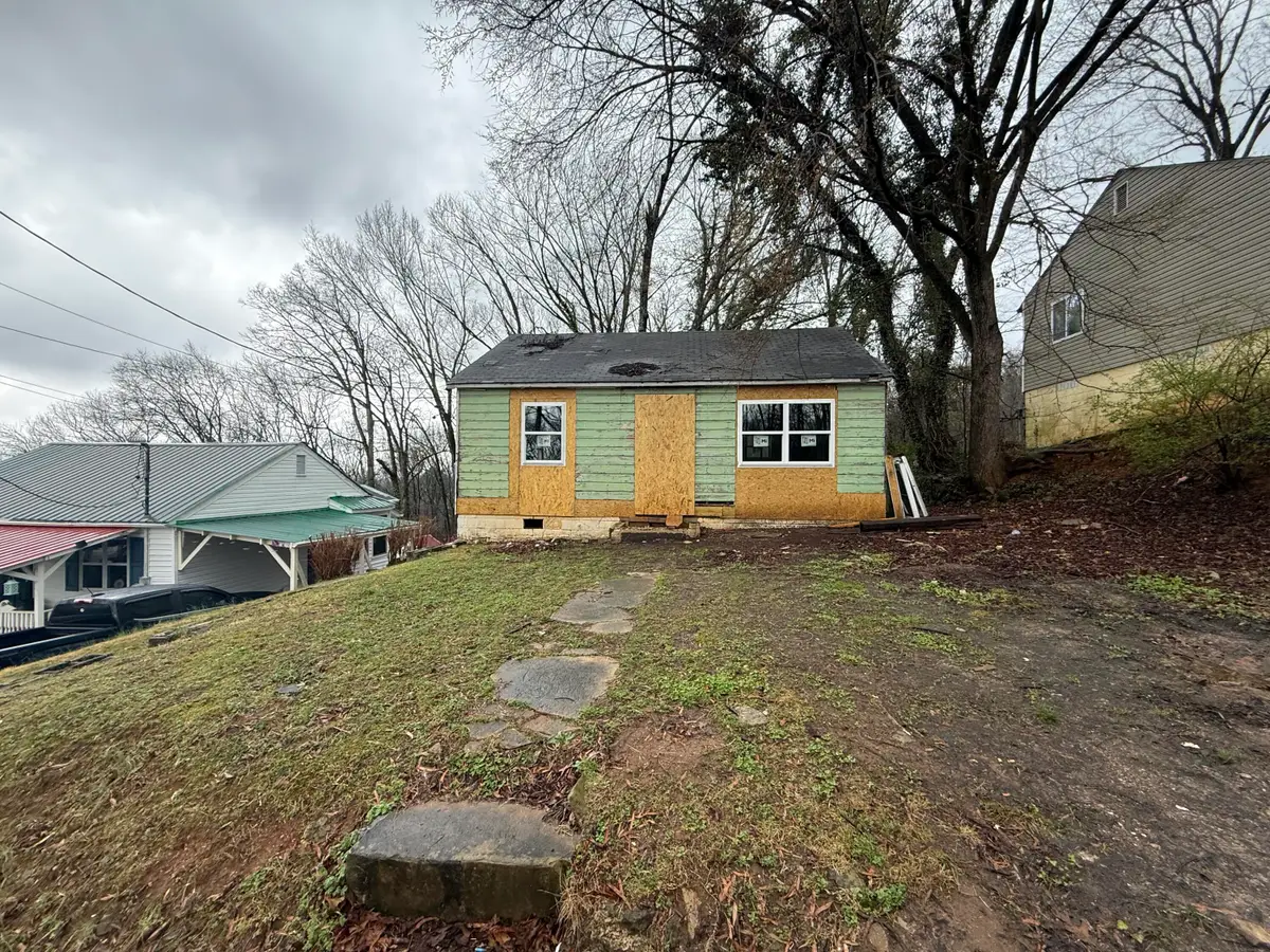 3209 E 43rd Street, Chattanooga, TN 37407 - #1
