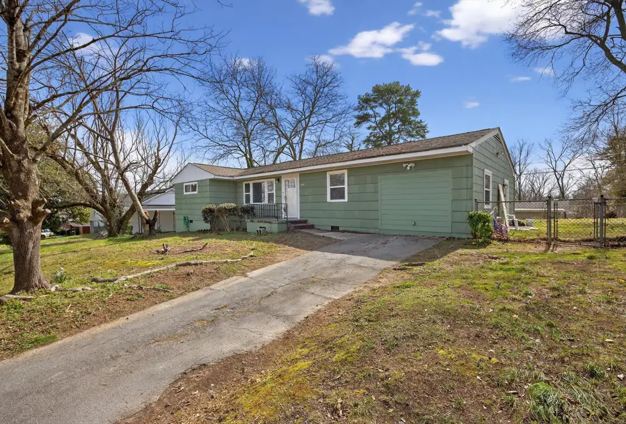 3806 Mark Twain Circle, Chattanooga, TN 37406 - #3