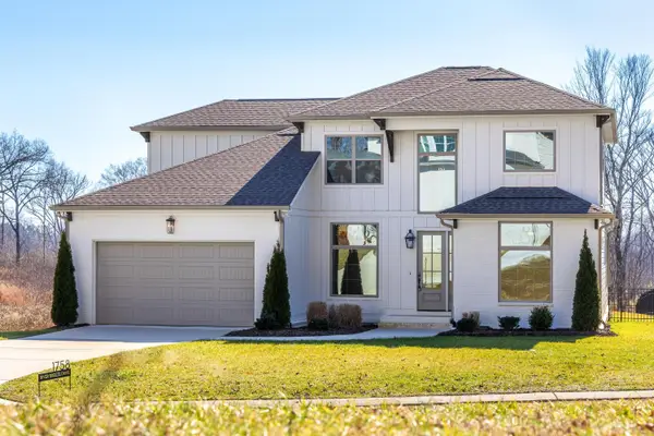 1758 River Breeze Drive, Soddy Daisy, TN 37379