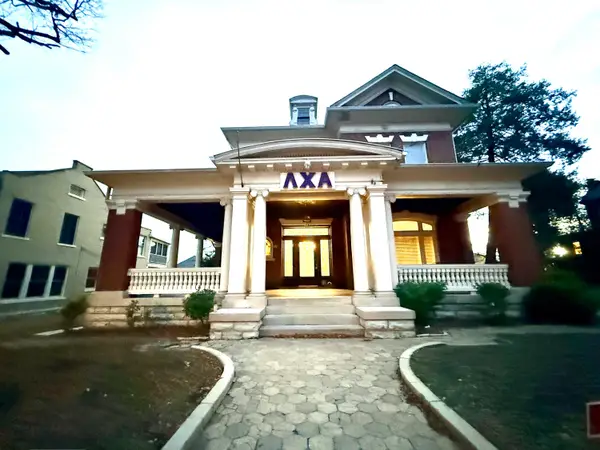 926 Oak Street, Chattanooga, TN 37403