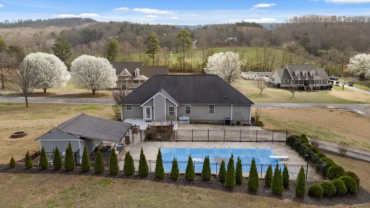 97 Valley Glen, Trenton, GA 30752 - #1