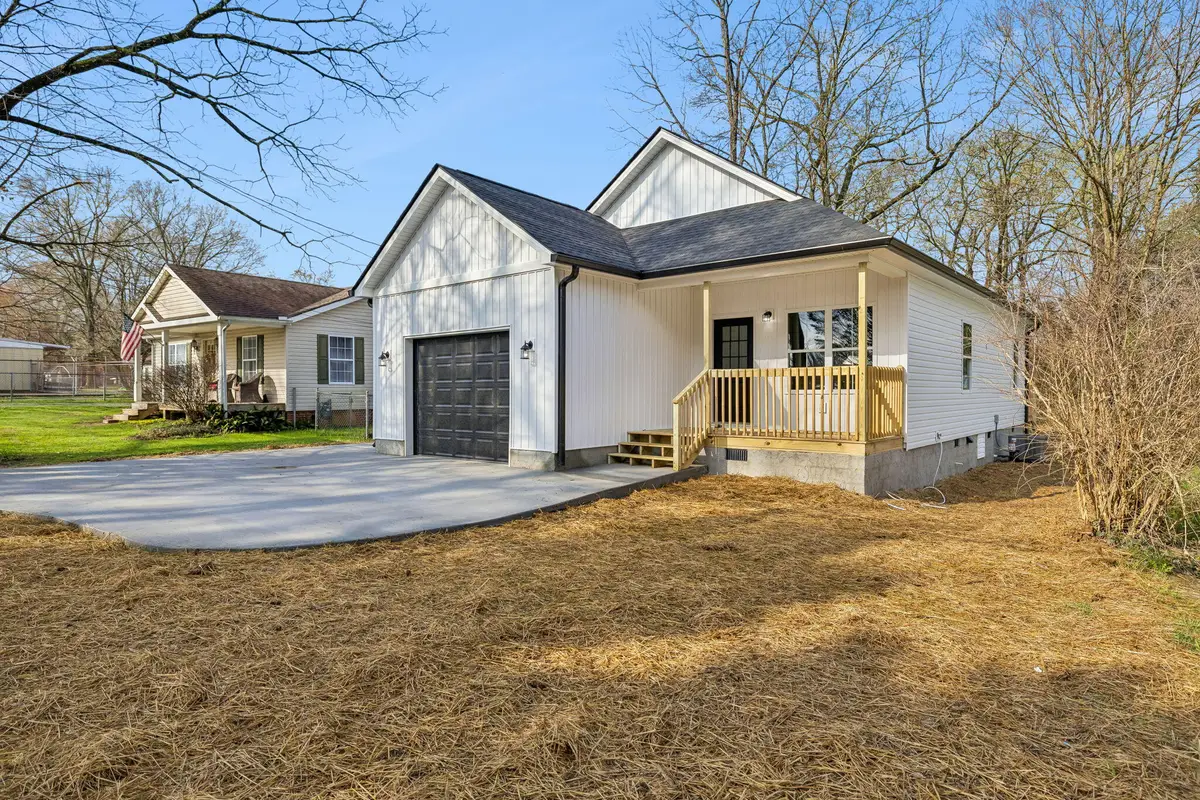 311 Crescent Avenue, Chickamauga, GA 30707 - #1