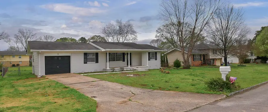 1639 Colorado Street, Hixson, TN 37343 - #3