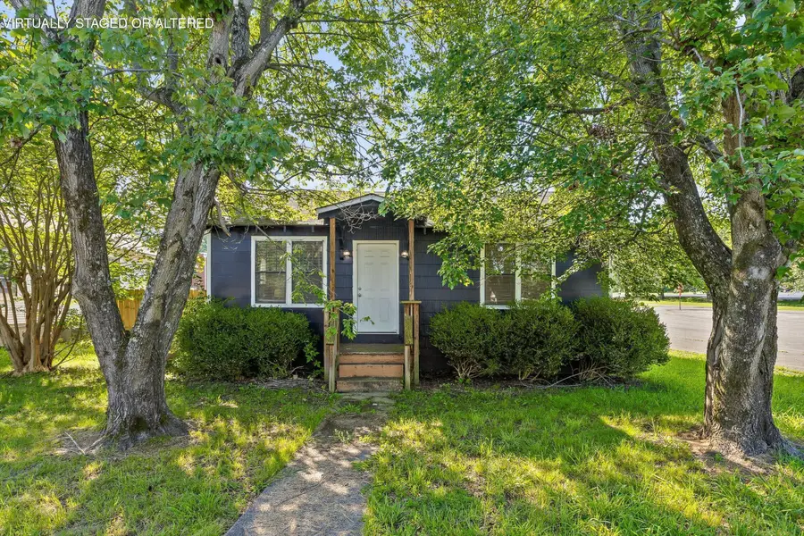 1004 Mcfarland Avenue, Rossville, GA 30741 - #2