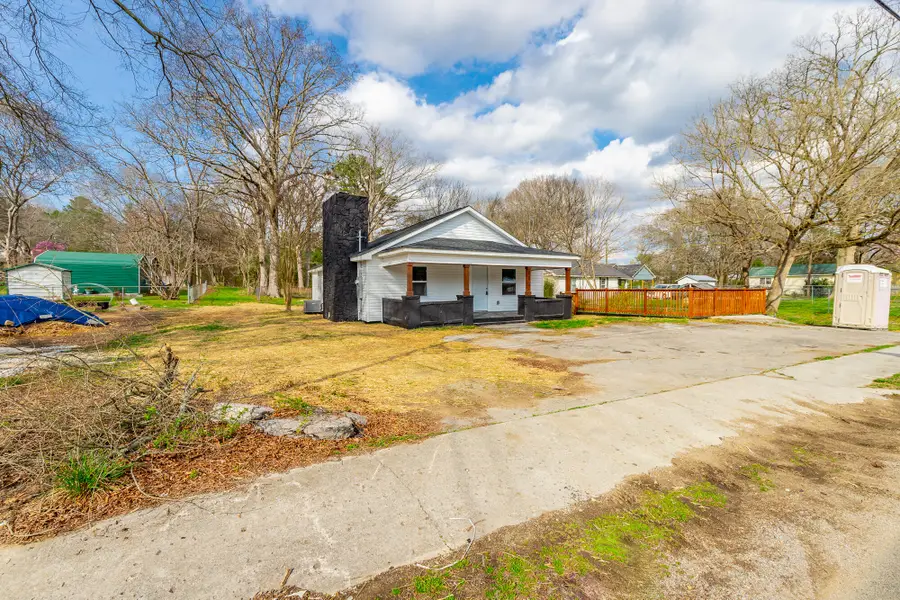 804 W Main Street, Lafayette, GA 30728 - #2