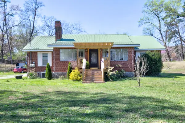 809 N Oakwood Street, Rossville, GA 30741