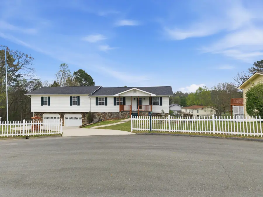 516 Hill Street, Ringgold, GA 30736 - #3