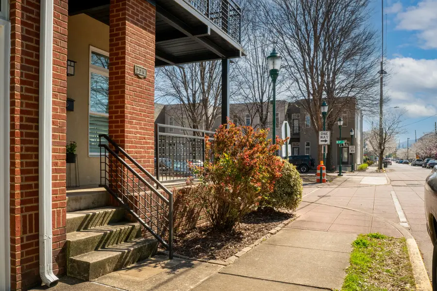229 W 17th Street, Chattanooga, TN 37408 - #2