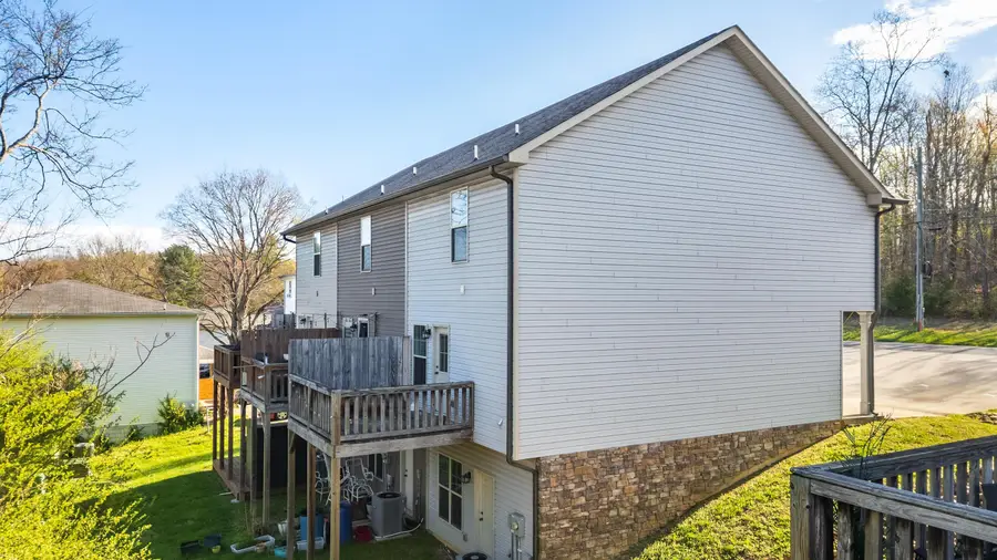 1344 Weeks Drive Ne, Cleveland, TN 37312 - #2