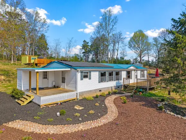 196 Southside Road, Sweetwater, TN 37874