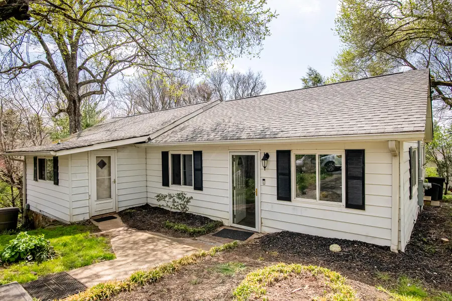 124 Lincoln Street, Lookout Mountain, TN 37350 - #2