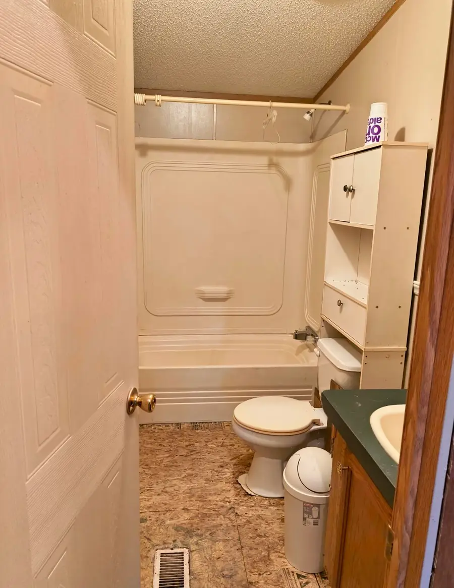 2435 Long Street, New Johnsonville, TN 37134 - #3