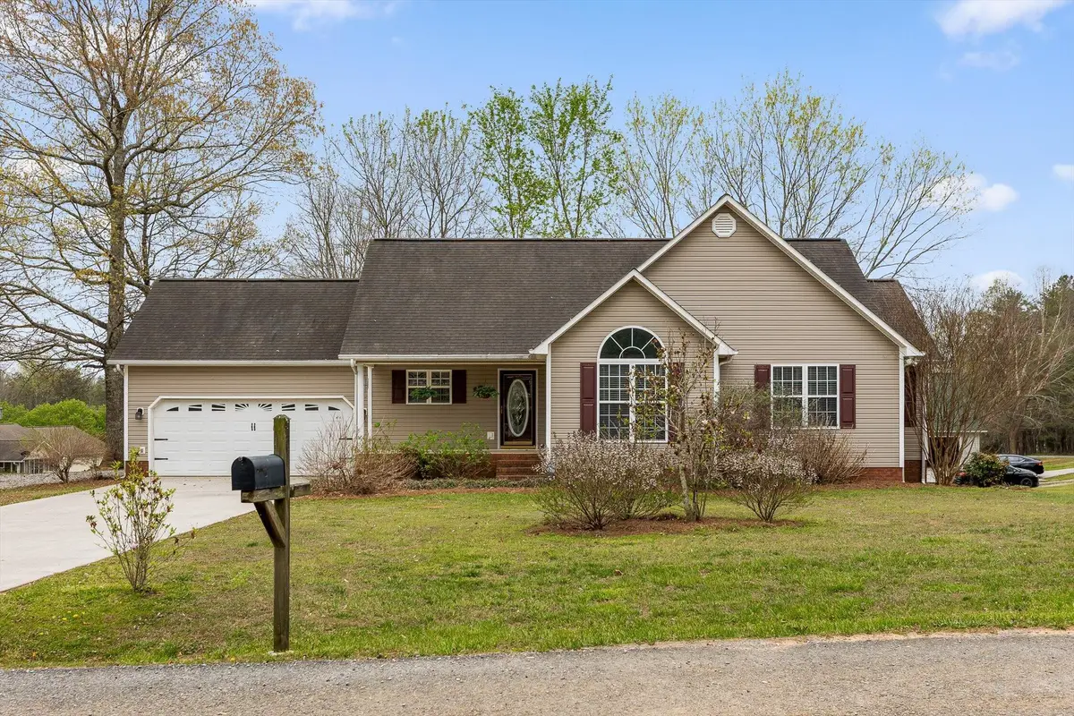 263 Valley Estates Drive, Trenton, GA 30752 - #1