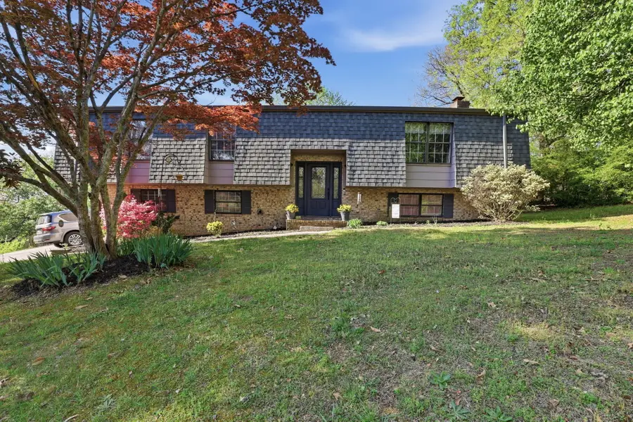 2404 Horseshoe Drive, Soddy Daisy, TN 37379 - #2