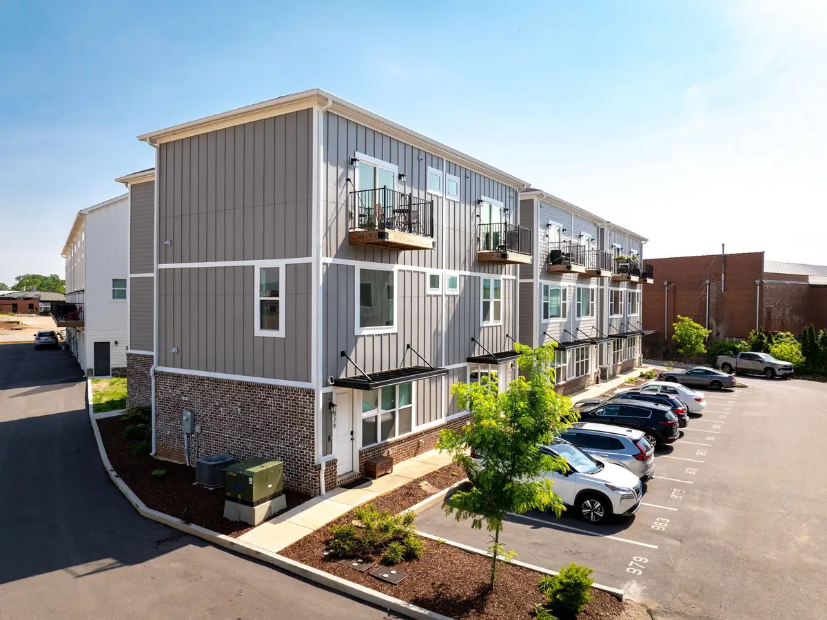 979 Montague Place, Chattanooga, TN 37408 - #1