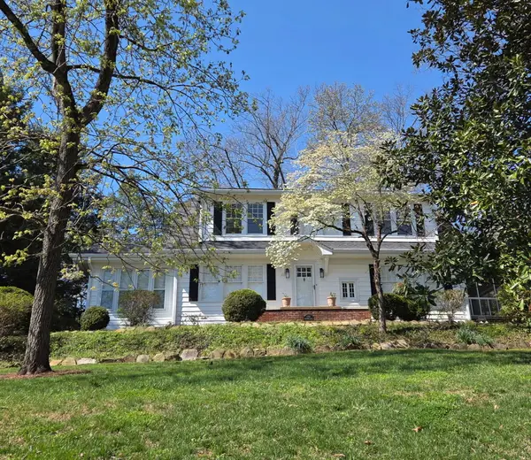 1707 Crestwood Drive, Chattanooga, TN 37405