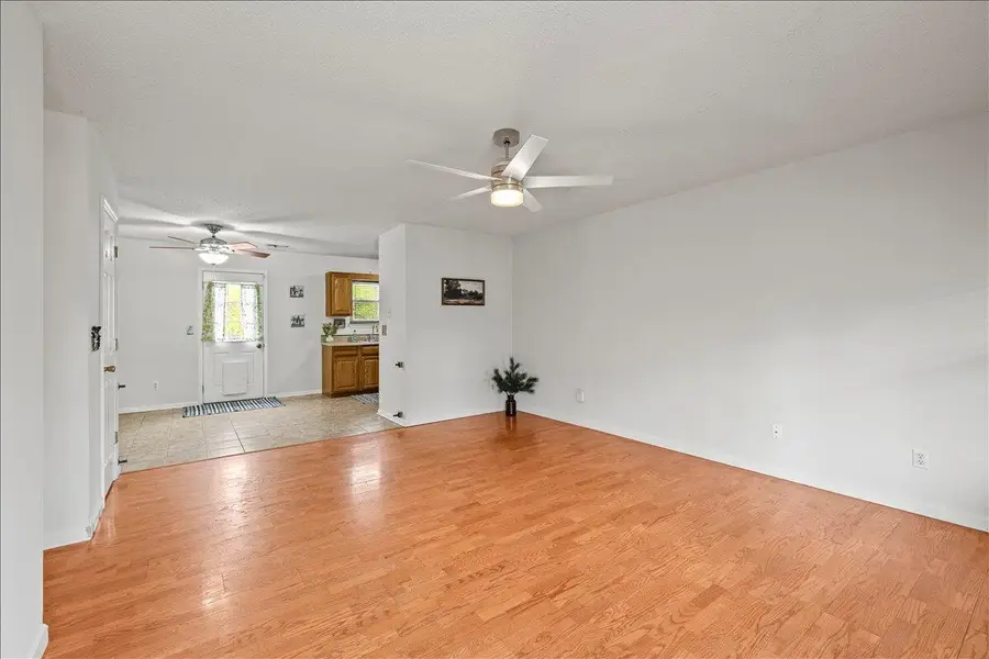 1049 Lee Pike, Soddy Daisy, TN 37379 - #3