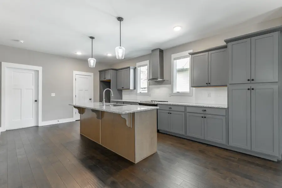 5505 Alabama Avenue, Chattanooga, TN 37409 - #2