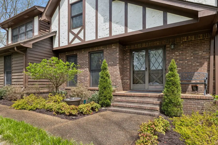 401 Lake Avenue, Signal Mountain, TN 37377 - #3