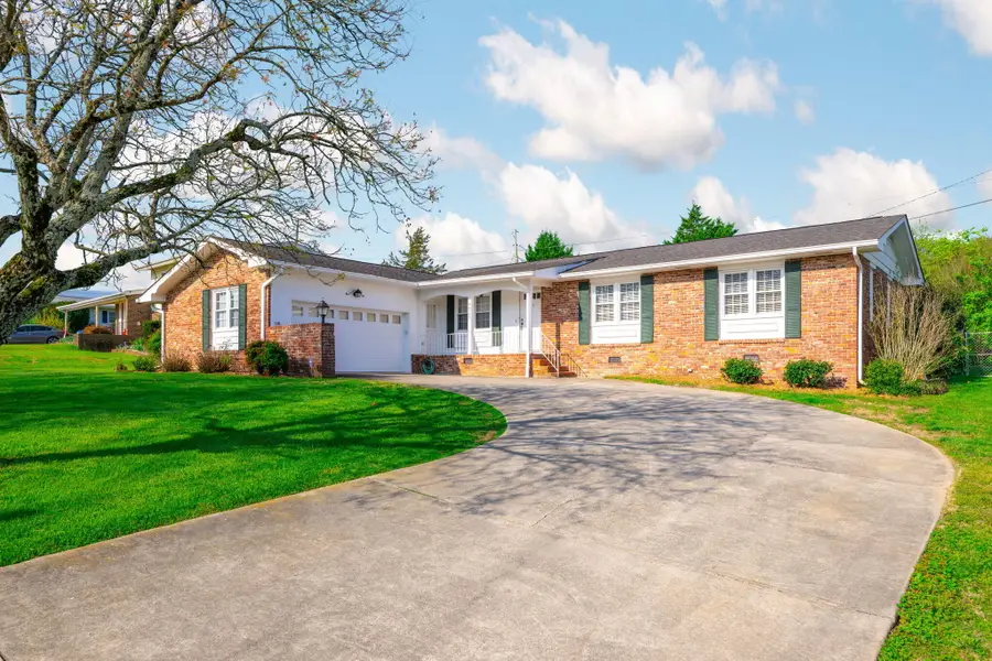 4105 Forest Plaza Drive, Hixson, TN 37343 - #2