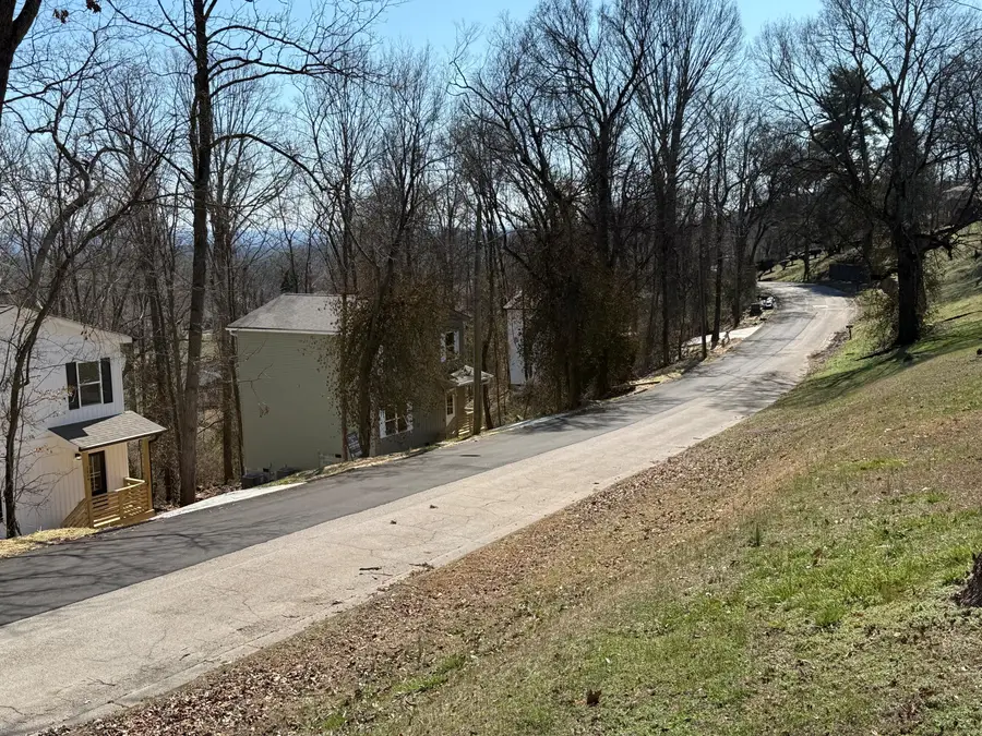 3612 Mountain View Drive, Chattanooga, TN 37405 - #3